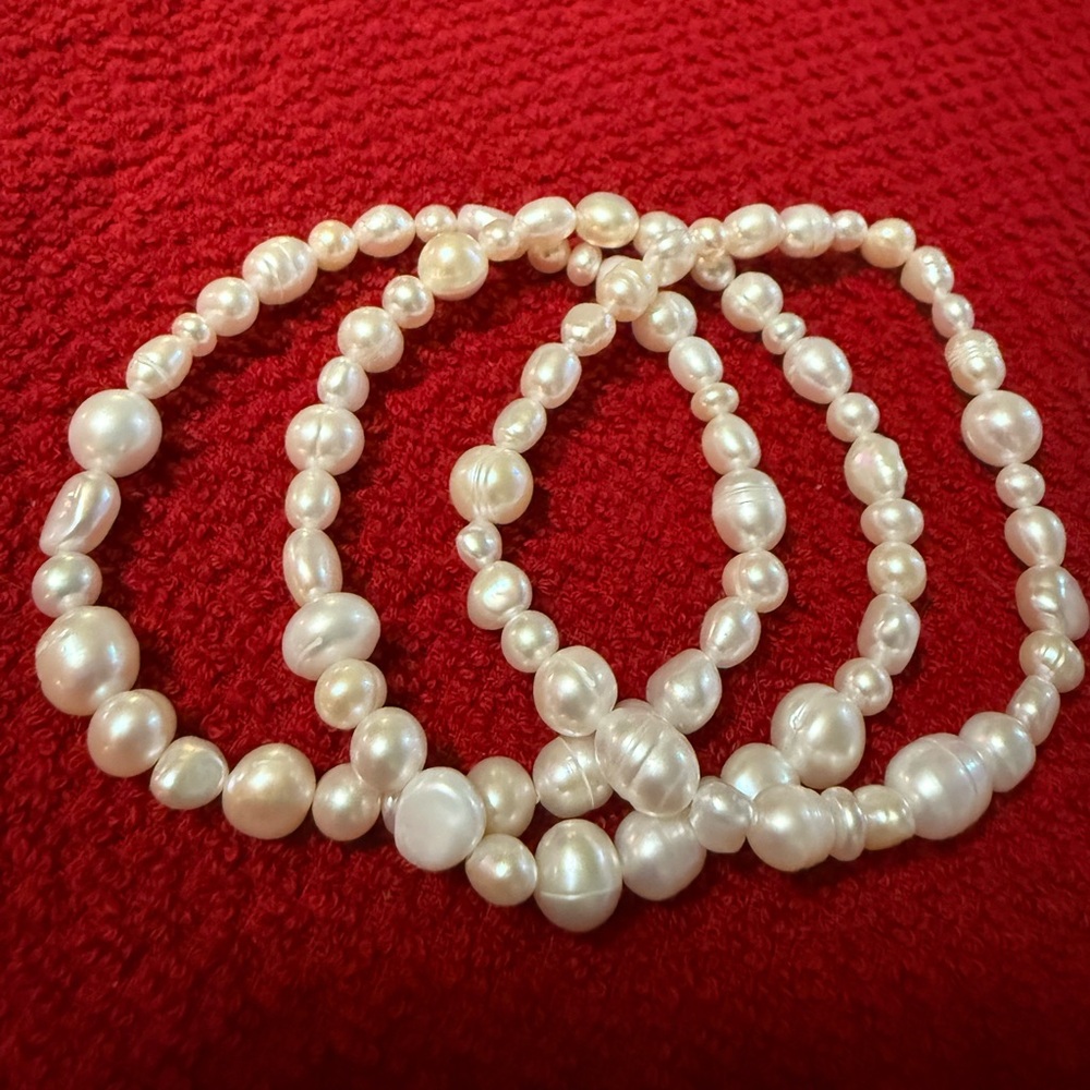 3 Freshwater pearl bracelets